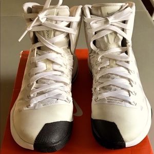 NWT-Nike Cream & Black HyperDunk HighTop-Perfect for Pickleball